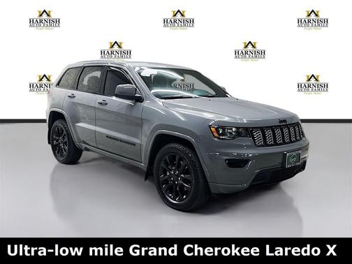 2022 Jeep Grand Cherokee Laredo