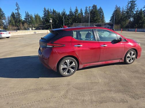 2022 Nissan Leaf SV 40 kWh