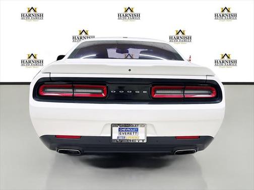 2015 Dodge Challenger SXT Plus
