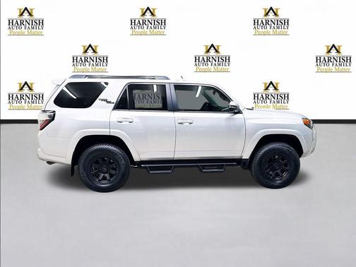 Classic Silver Metallic 2024 Toyota 4Runner TRD Off Road Premium
