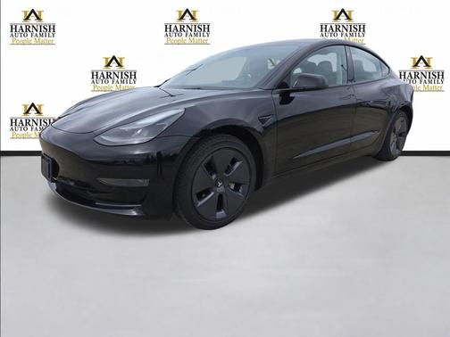 2022 Tesla Model 3 Standard Range