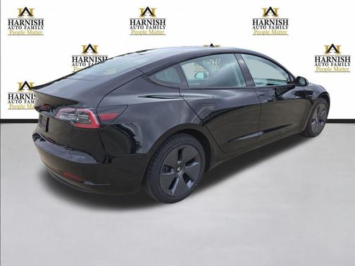 2022 Tesla Model 3 Standard Range