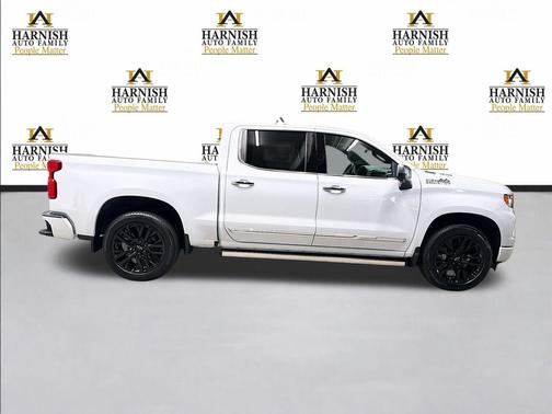 Polar White Tricoat 2026 Chevrolet Silverado 1500 High Country
