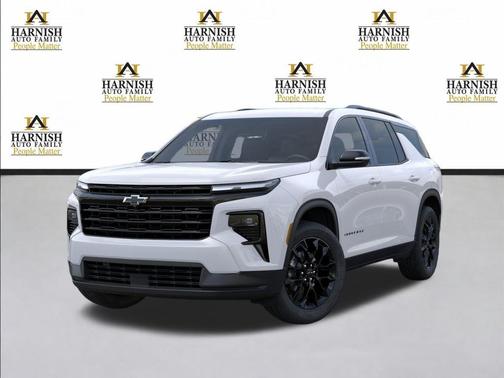 Summit White 2026 Chevrolet Traverse LT
