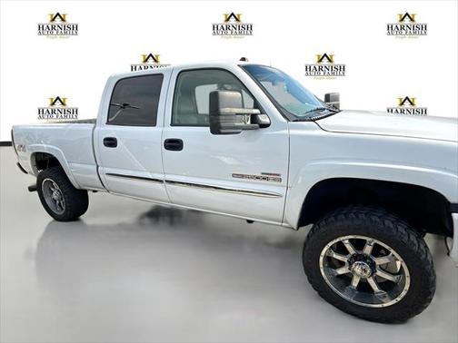 2005 GMC Sierra 2500 SLT H/D Crew Cab