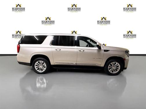 2023 GMC Yukon XL SLT
