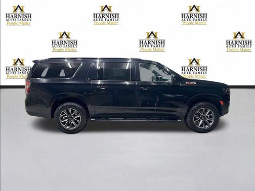 2023 Chevrolet Suburban 4WD Z71