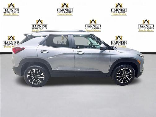Sterling Gray Metallic 2026 Chevrolet Trailblazer LT