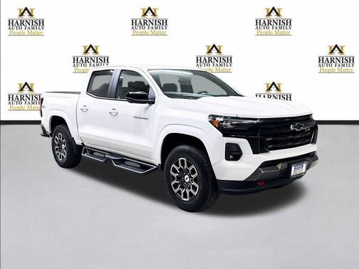 Summit White 2024 Chevrolet Colorado Z71