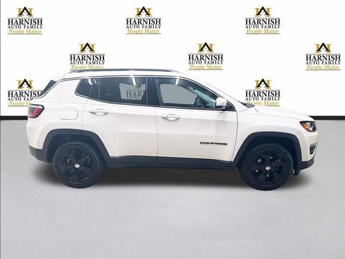 White Clearcoat 2018 Jeep Compass Latitude