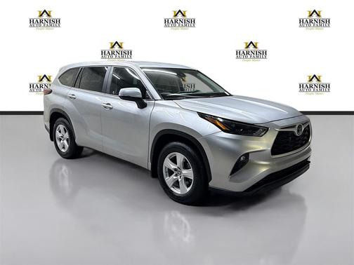 2025 Toyota Highlander LE