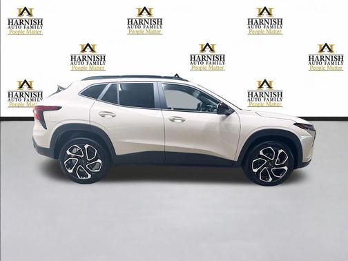 White Sands 2026 Chevrolet Trax FWD 2RS