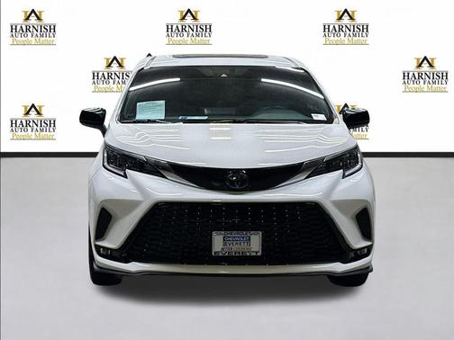 2021 Toyota Sienna XSE 7 Passenger