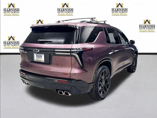 Stardust Metallic 2024 Chevrolet Traverse RS