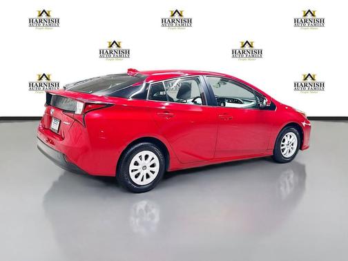 2020 Toyota Prius LE