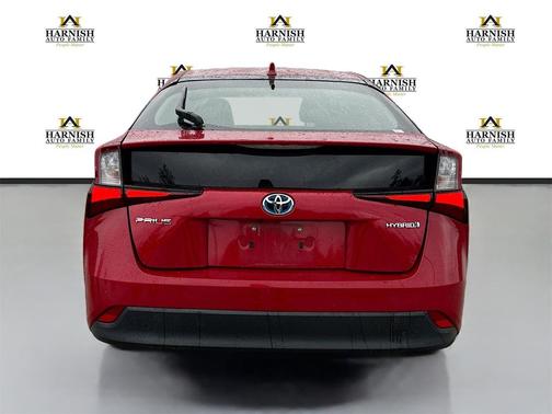 2020 Toyota Prius LE