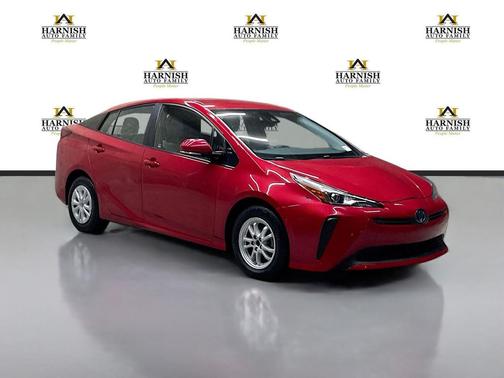 2020 Toyota Prius LE