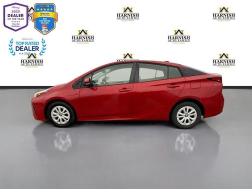 2020 Toyota Prius LE