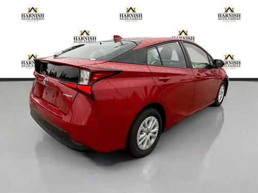 2020 Toyota Prius LE