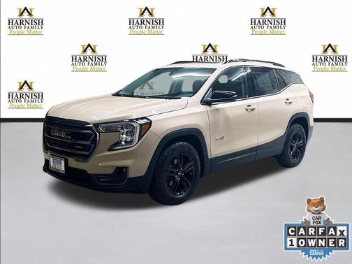 Desert Sand Metallic 2022 GMC Terrain AWD AT4