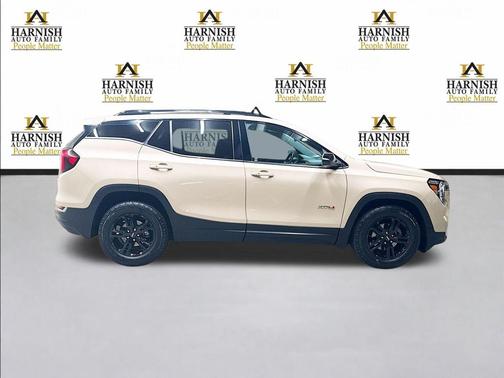 Desert Sand Metallic 2022 GMC Terrain AWD AT4