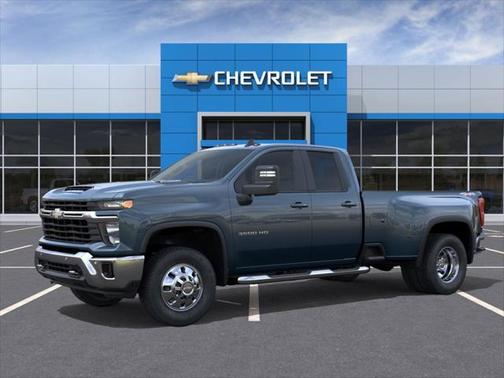 2025 Chevrolet Silverado 3500 LT
