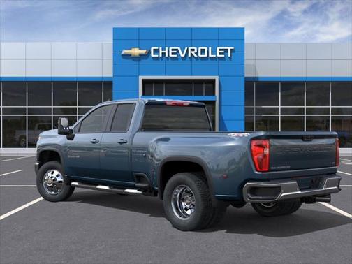 2025 Chevrolet Silverado 3500 LT