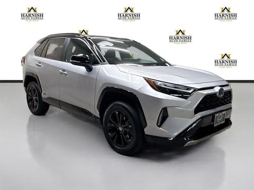 2022 Toyota RAV4 Hybrid SE