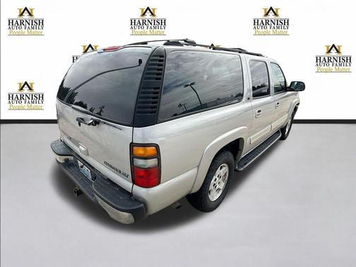 Silver Birch Metallic 2004 Chevrolet Suburban 1500 LT