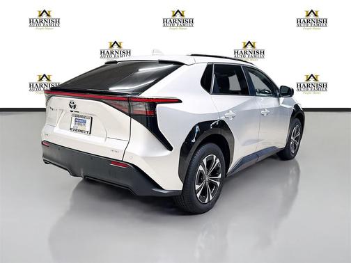 2024 Toyota bZ4X XLE