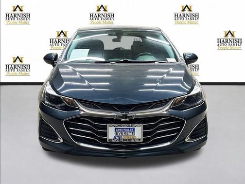 Graphite Metallic 2019 Chevrolet Cruze Premier