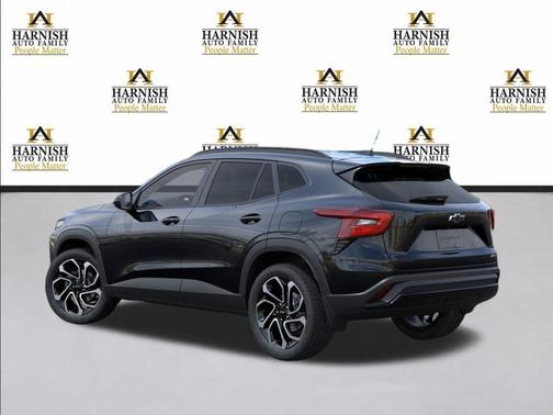 Mosaic Black Metallic 2026 Chevrolet Trax FWD 2RS