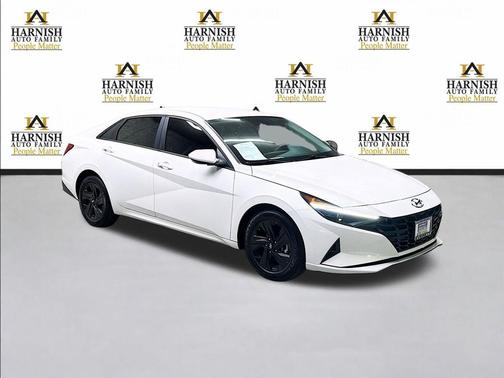 Quartz White 2021 Hyundai ELANTRA SEL