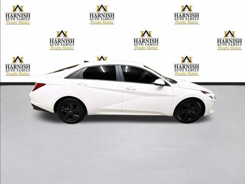 Quartz White 2021 Hyundai ELANTRA SEL