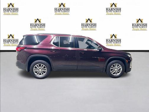 Black Cherry Metallic 2023 Chevrolet Traverse LT Cloth