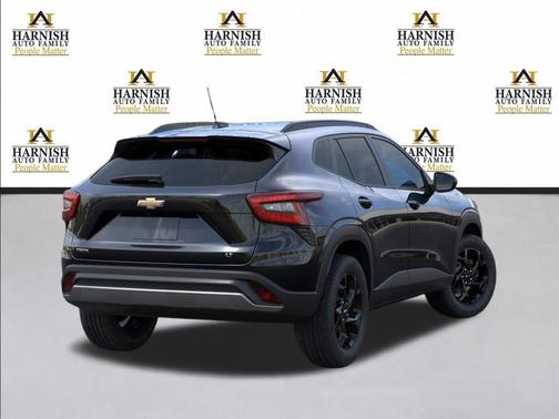 Mosaic Black Metallic 2026 Chevrolet Trax LT