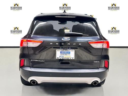 2020 Ford Escape Titanium