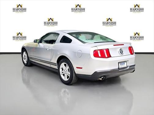 2011 Ford Mustang V6