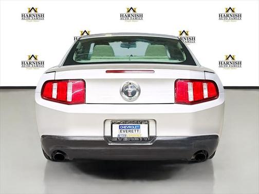 2011 Ford Mustang V6