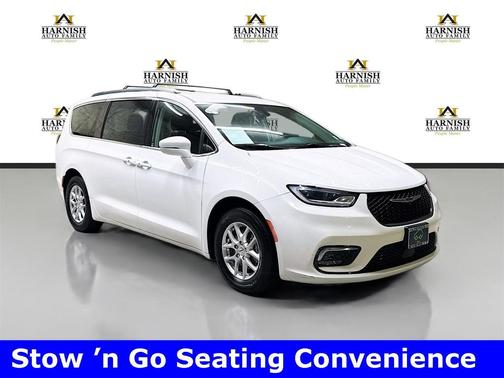 2022 Chrysler Pacifica Touring L