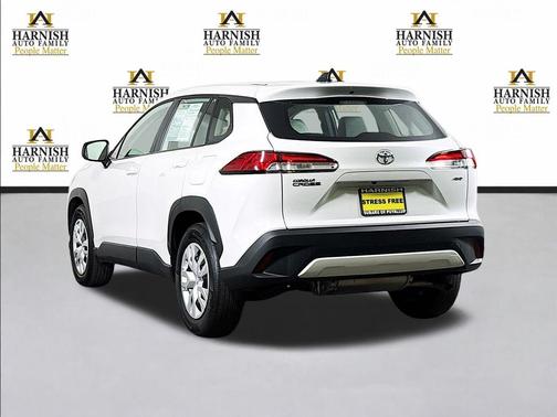 Wind Chill Pearl 2024 Toyota Corolla Cross L