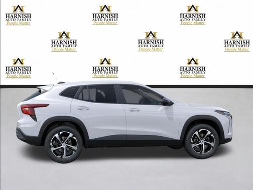 Summit White 2026 Chevrolet Trax FWD 1RS