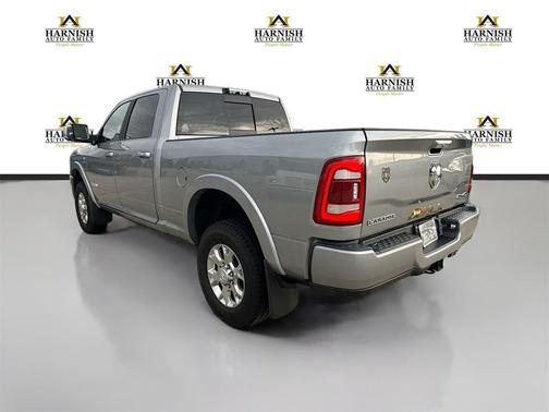 2020 RAM 3500 Laramie Crew Cab 4x4 6'4' Box
