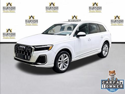 White 2025 Audi Q7 55 Premium Plus