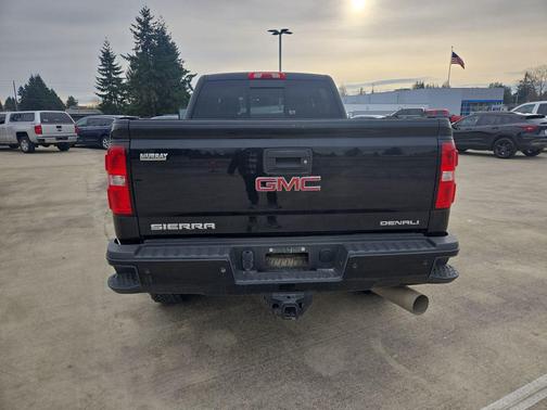 2018 GMC Sierra 3500 Denali