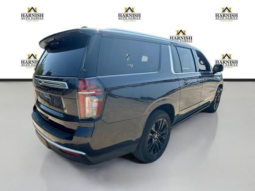 Dark Ash Metallic 2024 Chevrolet Suburban 4WD High Country