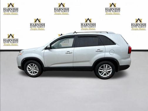 Bright Silver 2015 Kia Sorento LX