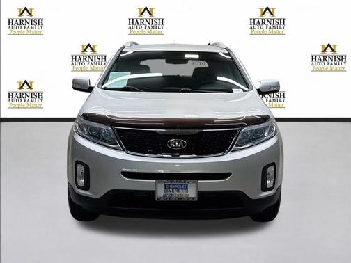 Bright Silver 2015 Kia Sorento LX
