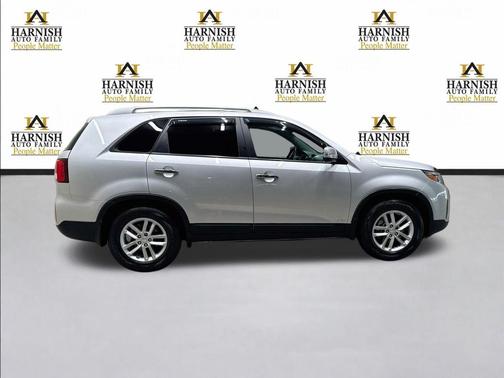 Bright Silver 2015 Kia Sorento LX