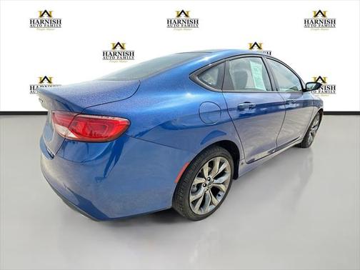 2016 Chrysler 200 S